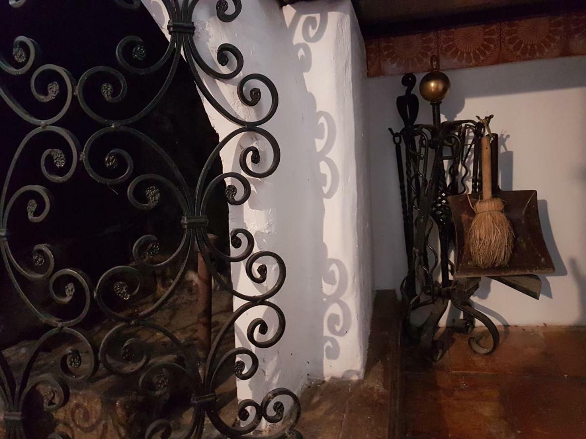 Апартаменты Casa-Abadia De Banaguas Экстерьер фото